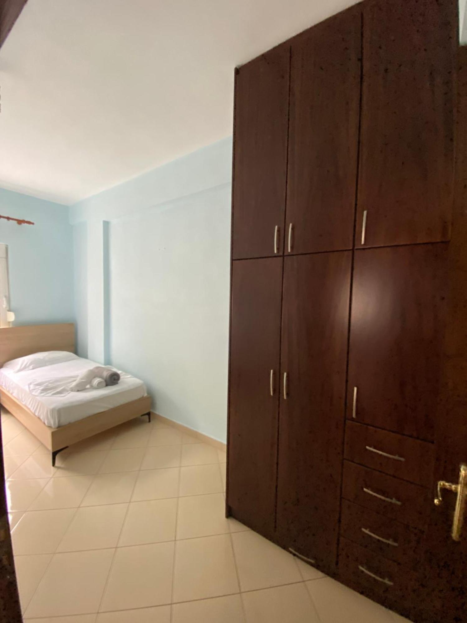 L.T. Apartment 5Th Street Saranda Kültér fotó