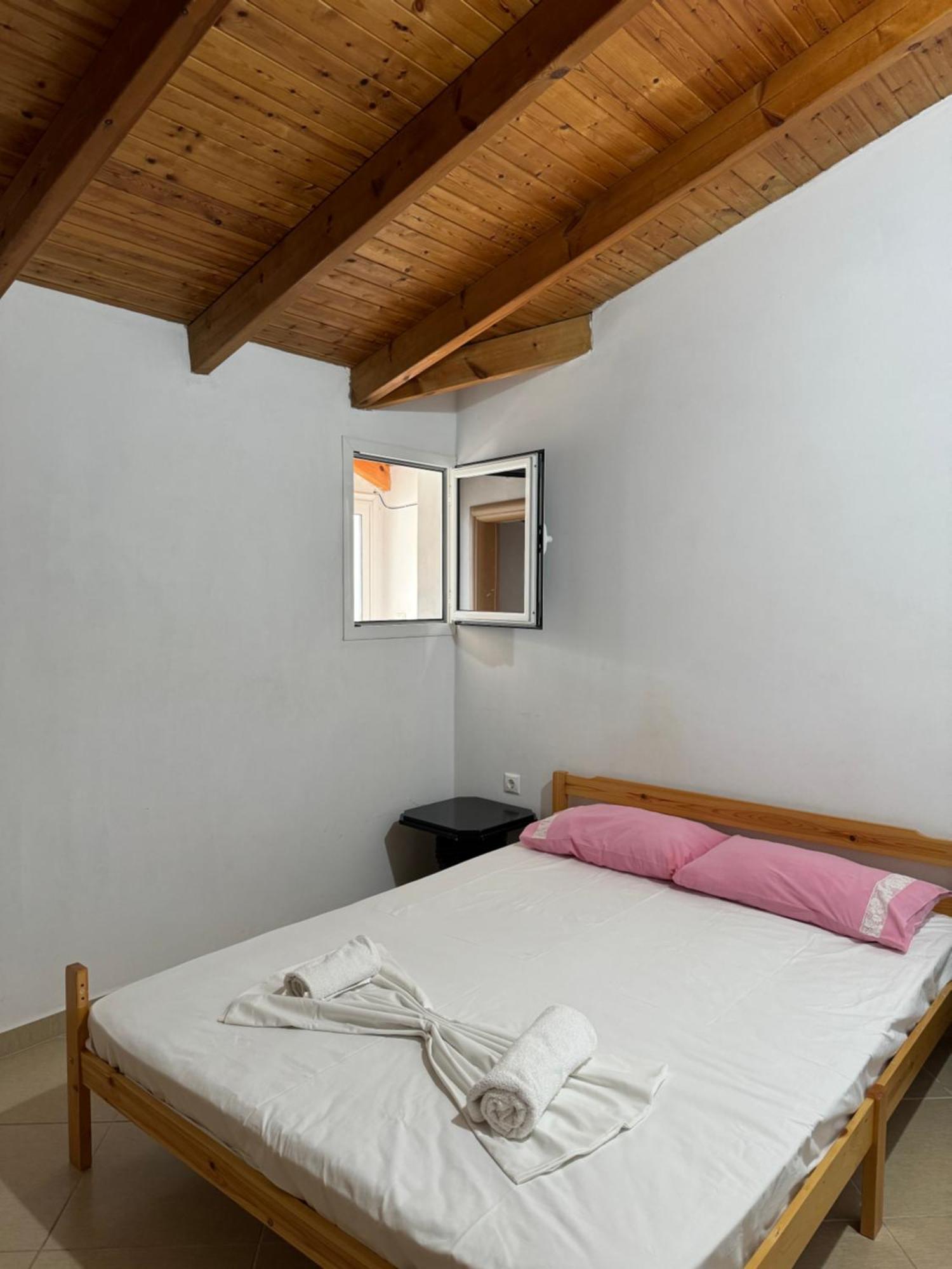 L.T. Apartment 5Th Street Saranda Kültér fotó