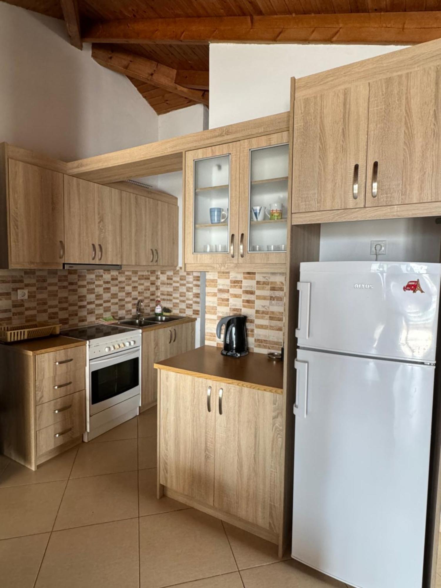 L.T. Apartment 5Th Street Saranda Kültér fotó